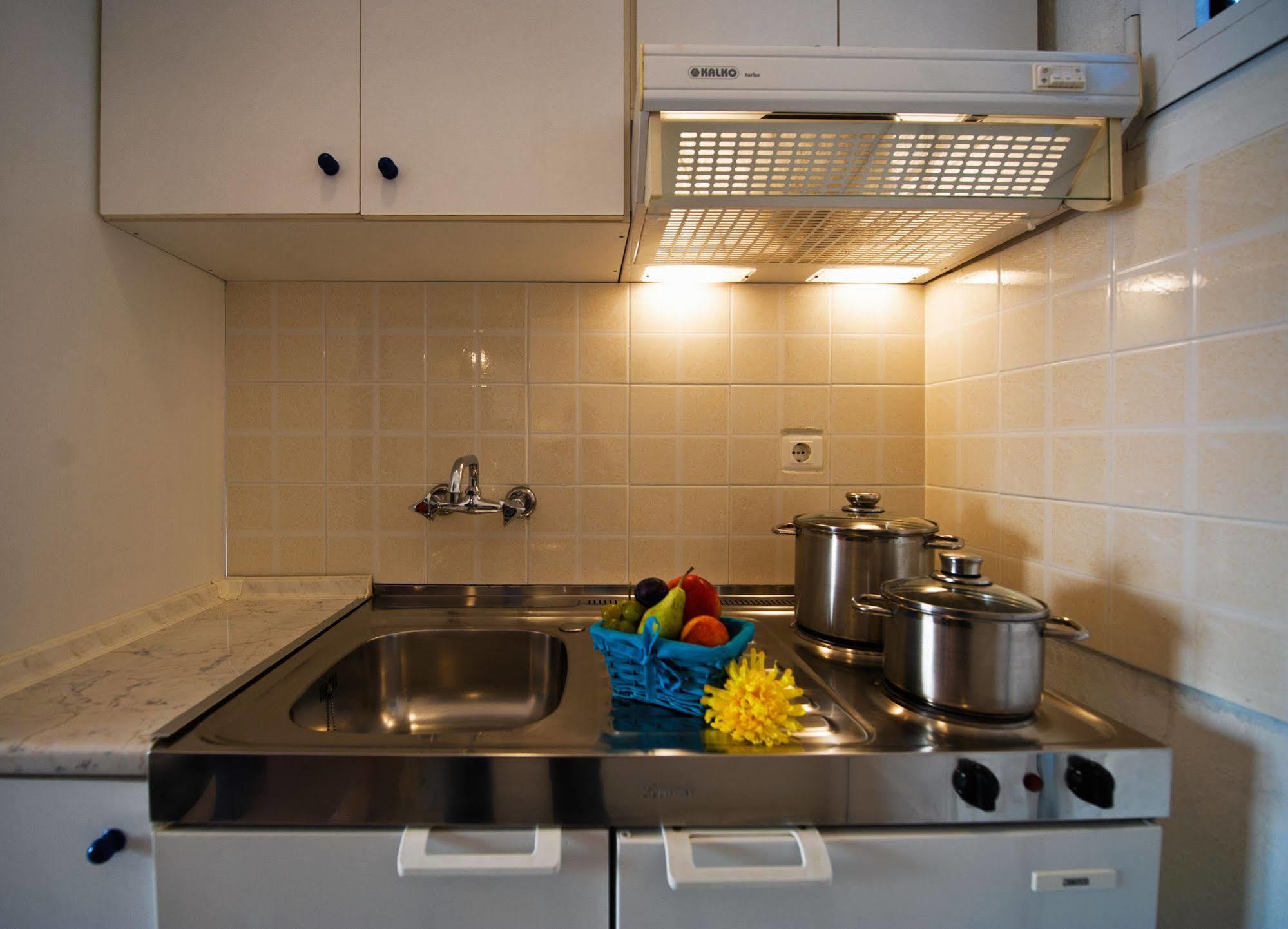 Lazaridis Luxury Studios & Apartments Nea Roda Ngoại thất bức ảnh