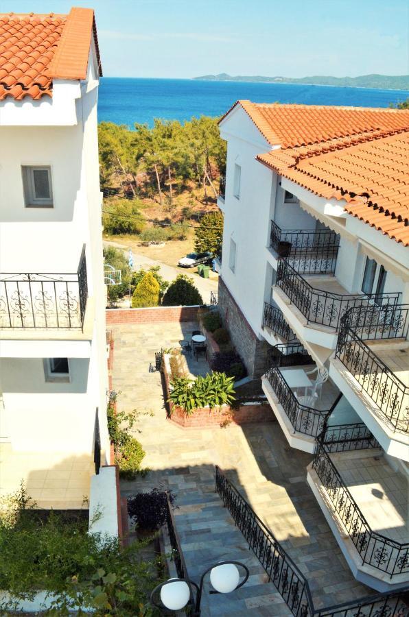 Lazaridis Luxury Studios & Apartments Nea Roda Ngoại thất bức ảnh
