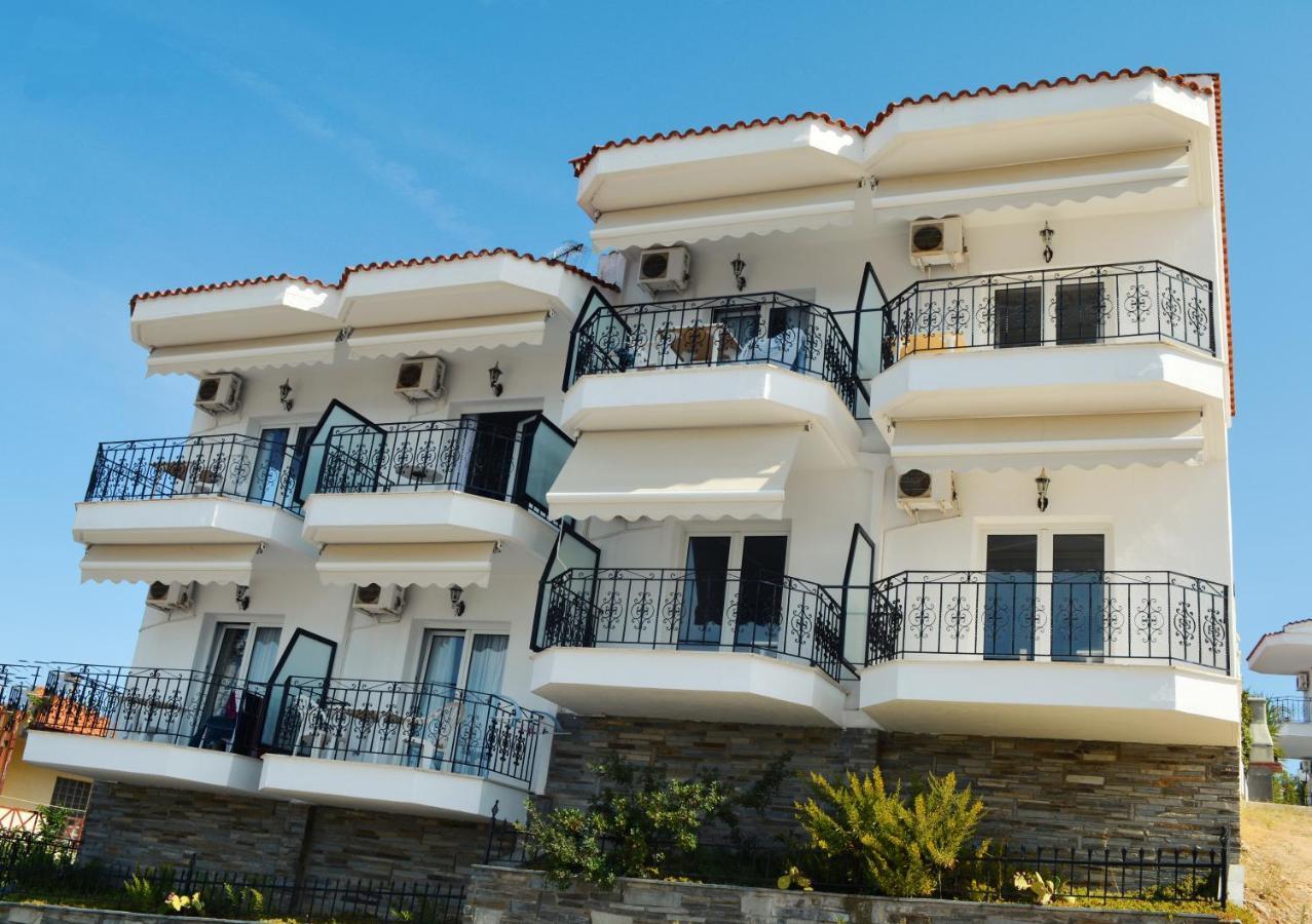 Lazaridis Luxury Studios & Apartments Nea Roda Ngoại thất bức ảnh